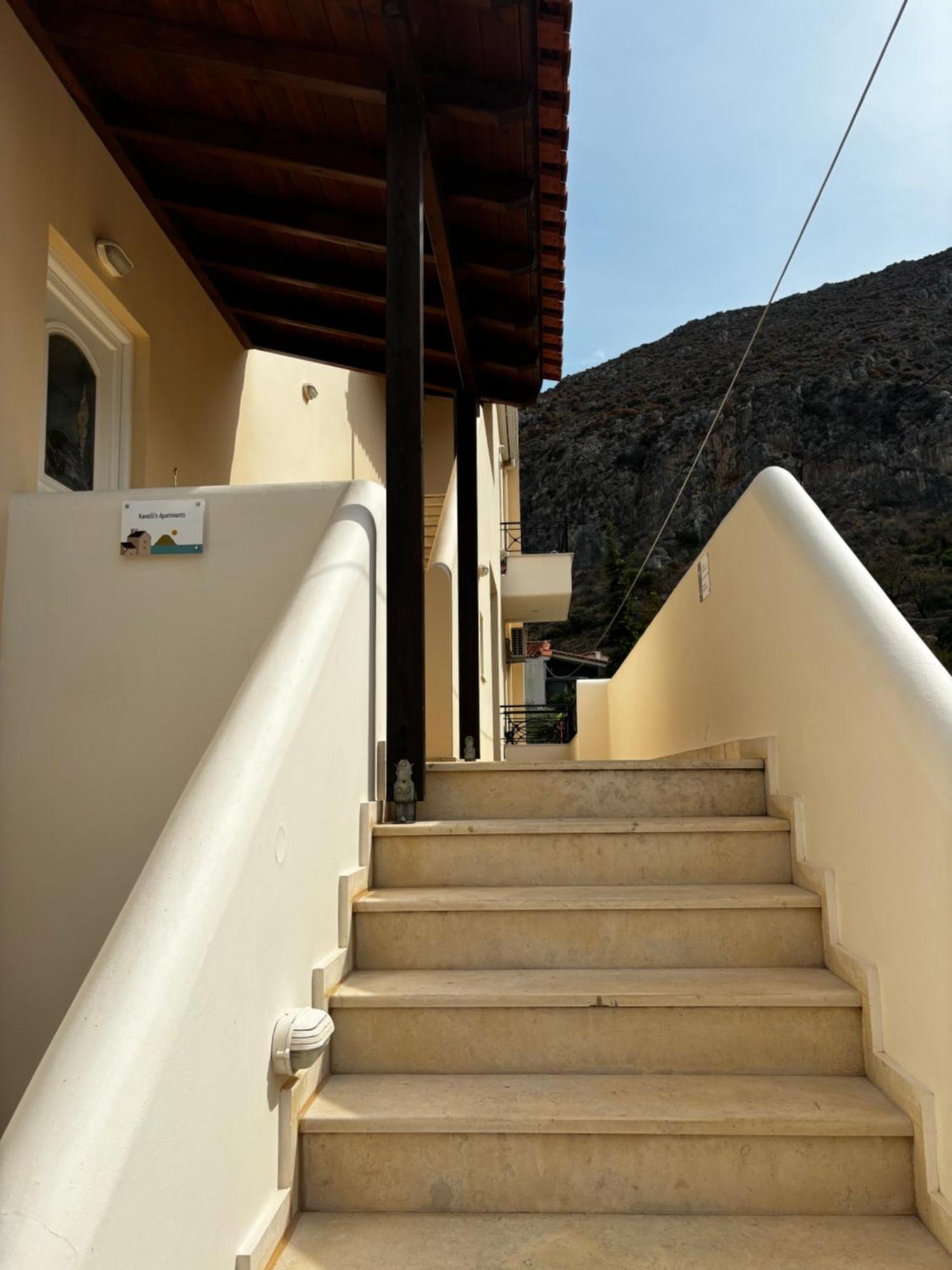 Kanelli΄S Apartments Monemvasia Luaran gambar